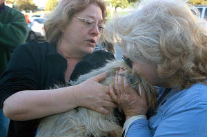 600-86pc3784reunitedmaryloucairnter.jpg